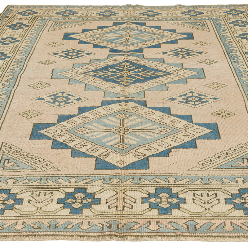 Vintage Turkish Hand-Knotted Rug - 5' 9" x 7' 3" (69" x 87") - K0090886