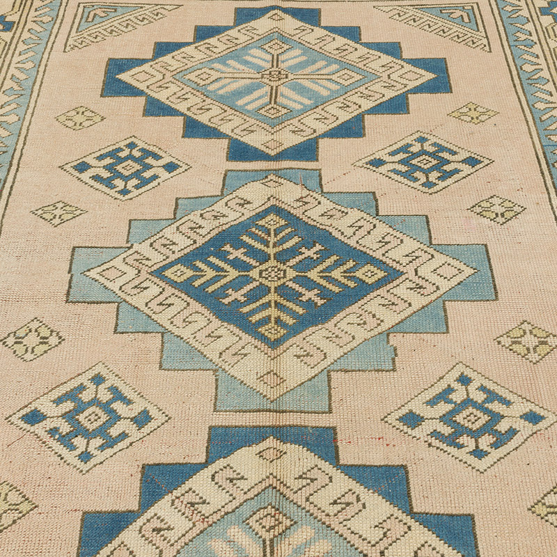 Vintage Turkish Hand-Knotted Rug - 5' 9" x 7' 3" (69" x 87") - K0090886
