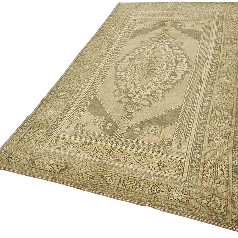 Vintage Turkish Hand-Knotted Rug - 5' 1" x 9' 1" (61" x 109") - K0090903