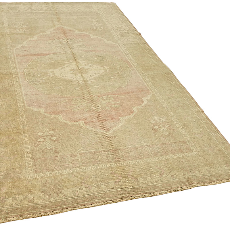 Vintage Turkish Hand-Knotted Rug - 5' 1" x 8' 10" (61" x 106") - K0090921