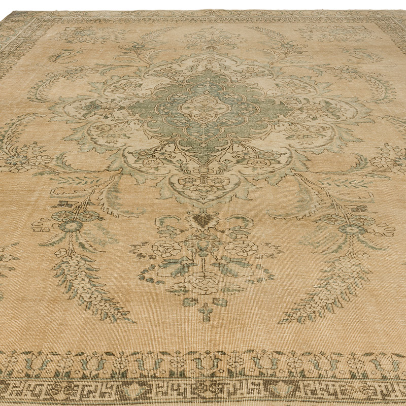 Vintage Hand-Knotted Oriental Rug - 10' 1" x 13'  (121" x 156") - K0091084