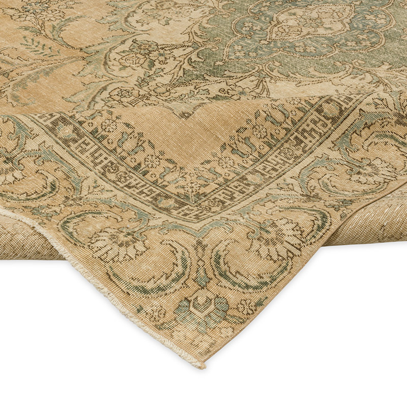 Vintage Hand-Knotted Oriental Rug - 10' 1" x 13'  (121" x 156") - K0091084