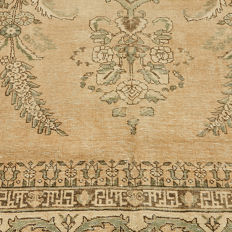 Vintage Hand-Knotted Oriental Rug - 10' 1" x 13'  (121" x 156") - K0091084