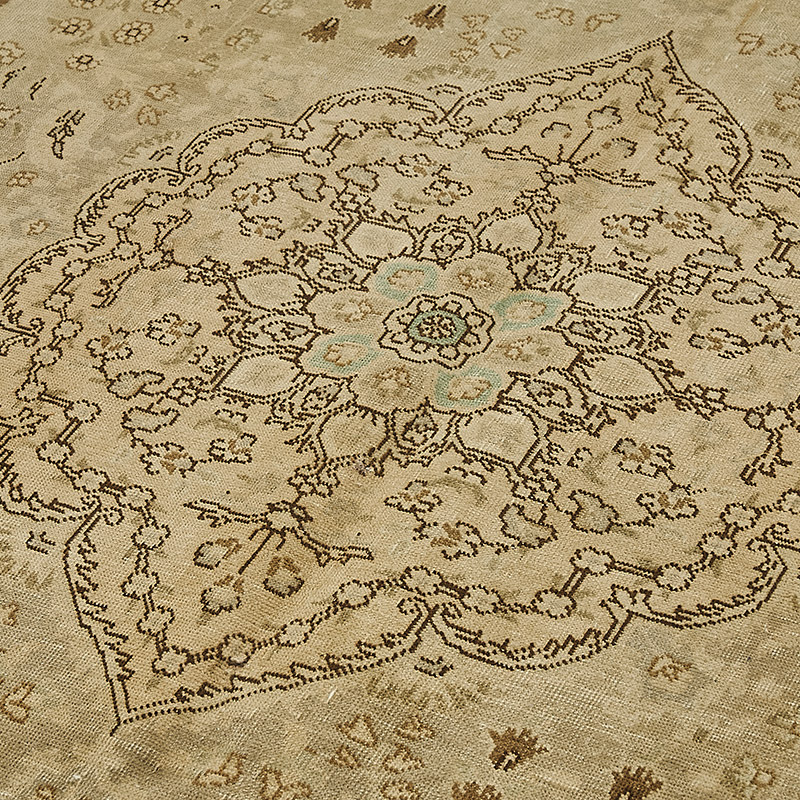 Vintage Hand-Knotted Oriental Rug - 7' 8" x 10' 8" (92" x 128") - K0091178