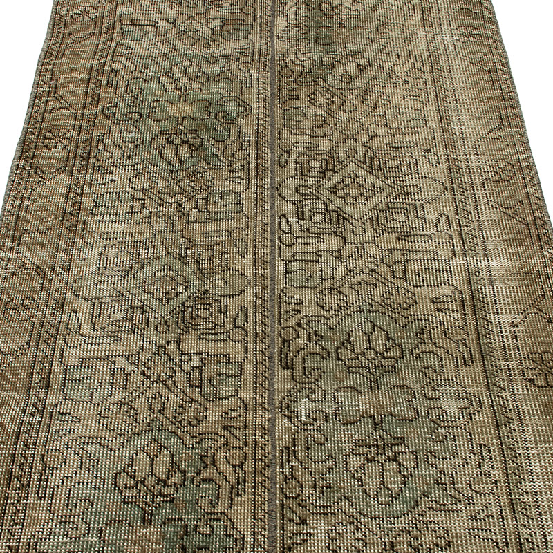 Vintage Turkish Hand-Knotted Runner - 2' 7" x 8' 10" (31" x 106") - K0091232