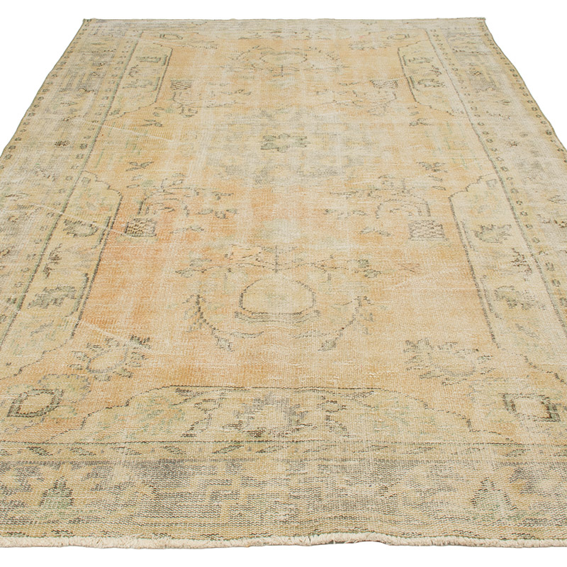 Vintage Turkish Hand-Knotted Rug - 5' 11" x 9' 11" (71" x 119") - K0091361