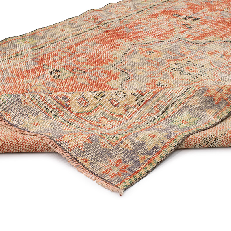 Vintage Turkish Hand-Knotted Rug - 5' 9" x 8' 7" (69" x 103") - K0091377
