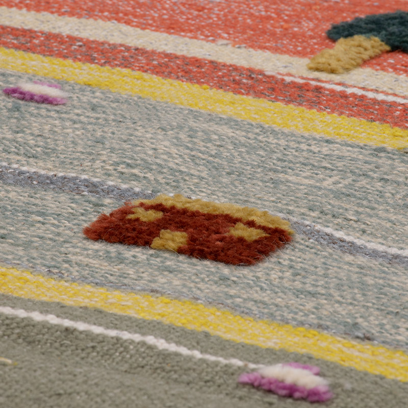 New Handwoven Turkish Kilim Rug - 3' 6" x 5' 6" (42" x 66") - K0091453