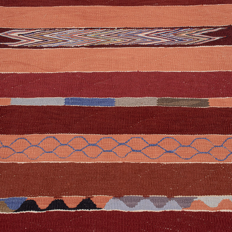 New Handwoven Turkish Kilim Rug - 3' 1" x 4' 2" (37" x 50") - K0091461