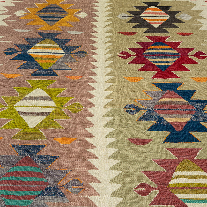 New Turkish Handwoven Kilim Rug - 4' 8" x 6' 7" (56" x 79") - K0091576