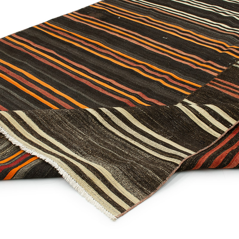 Vintage Anatolian Kilim Rug - 6' 5" x 10' 11" (77" x 131") - K0091625