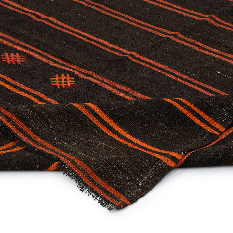 Vintage Anatolian Kilim Rug - 5' 10" x 5' 8" (70" x 68") - K0091631