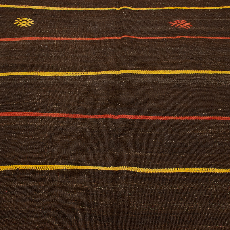 Vintage Anatolian Kilim Rug - 5' 3" x 8' 5" (63" x 101") - K0091636