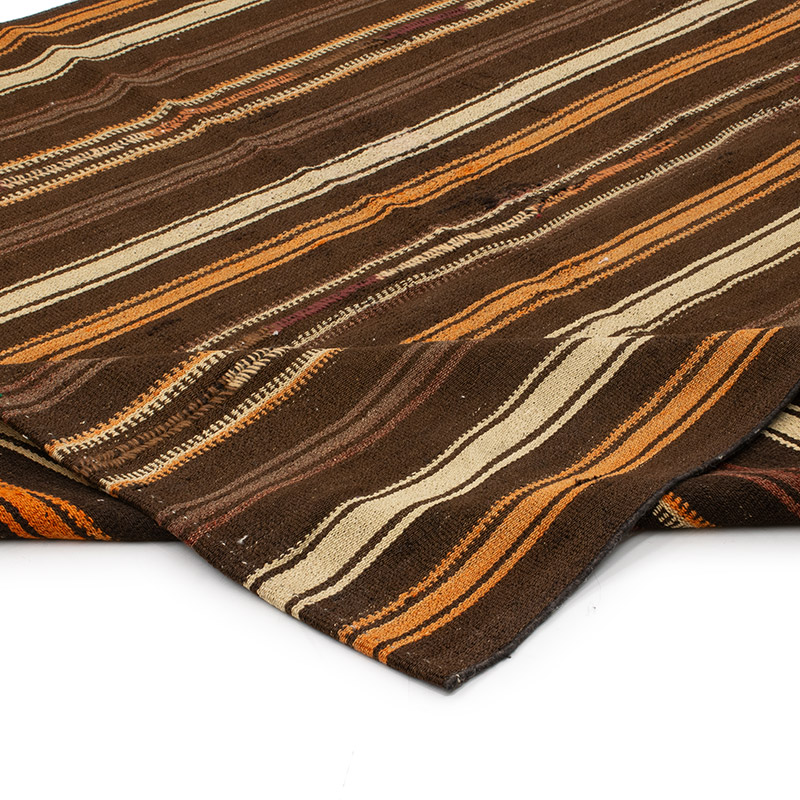 Vintage Anatolian Kilim Rug - 6' 3" x 9' 5" (75" x 113") - K0091637