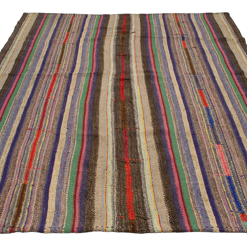Vintage Anatolian Kilim Rug - 5' 7" x 8' 2" (67" x 98") - K0091668