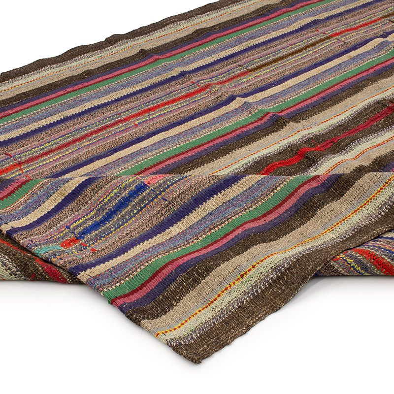 Vintage Anatolian Kilim Rug - 5' 7" x 8' 2" (67" x 98") - K0091668