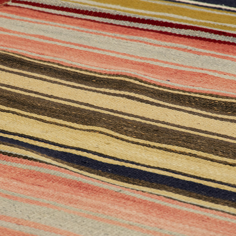 Vintage Anatolian Kilim Rug - 3' 9" x 8'  (45" x 96") - K0091688