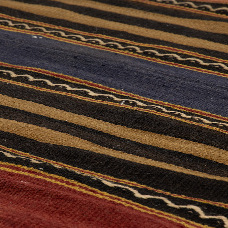 Vintage Anatolian Kilim Rug - 5' 5" x 7' 7" (65" x 91") - K0091690