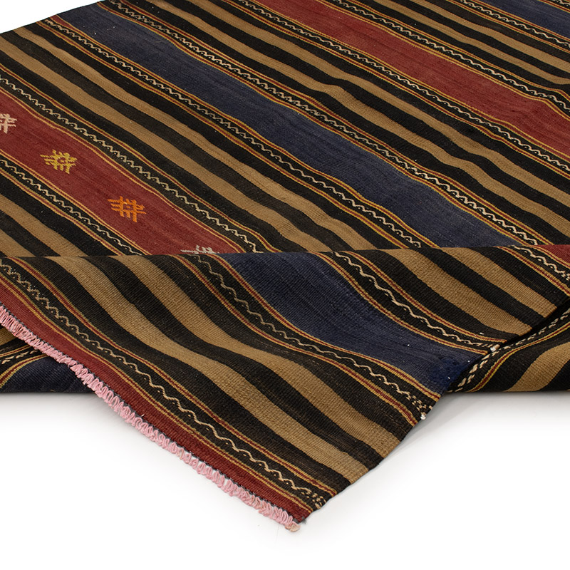 Vintage Anatolian Kilim Rug - 5' 5" x 7' 7" (65" x 91") - K0091690
