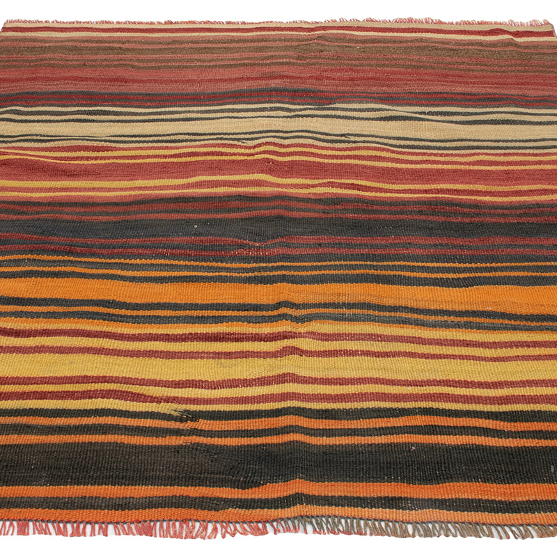 Vintage Anatolian Kilim Rug - 4' 7" x 5' 3" (55" x 63") - K0091705