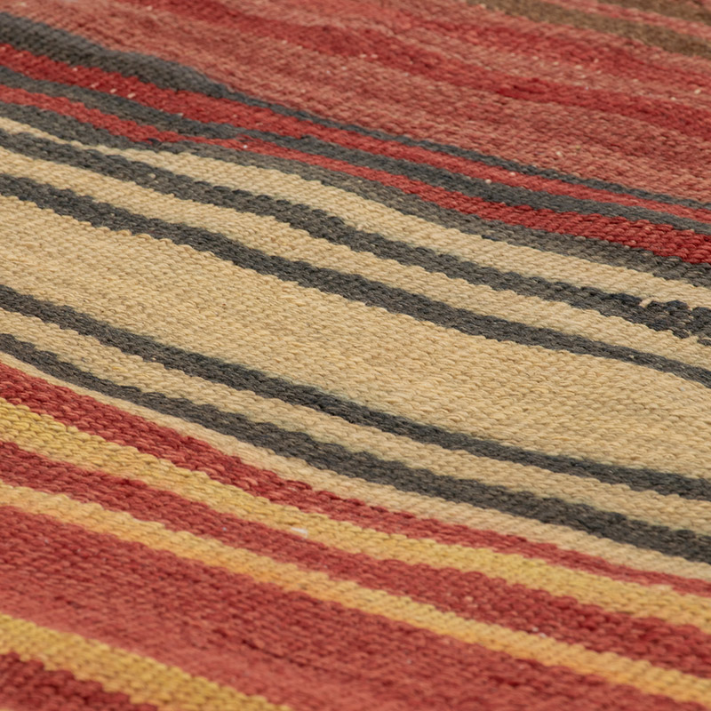 Vintage Anatolian Kilim Rug - 4' 7" x 5' 3" (55" x 63") - K0091705