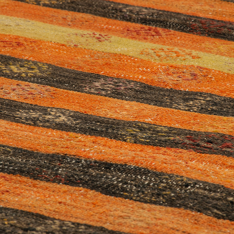 Vintage Anatolian Kilim Rug - 3' 3" x 8'  (39" x 96") - K0091708