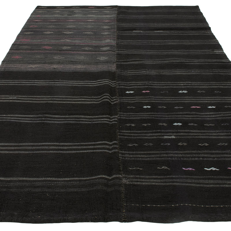 Vintage Anatolian Kilim Rug - 4' 8" x 9' 7" (56" x 115") - K0091723