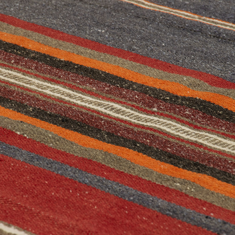 Vintage Manastir Kilim Rug - 4' 5" x 8' 9" (53" x 105") - K0091729