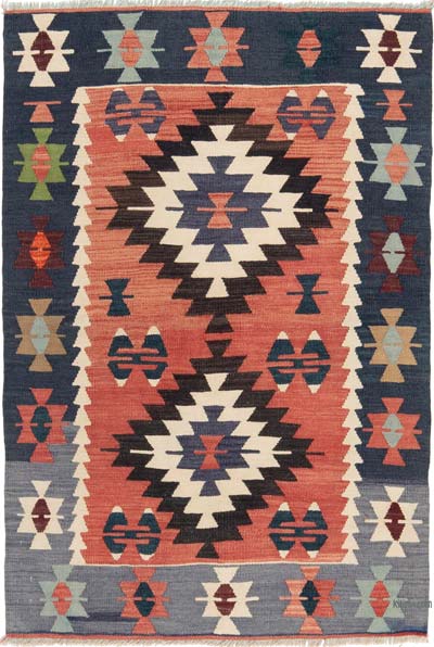 Eşme Kilimi - 88 cm x 134 cm