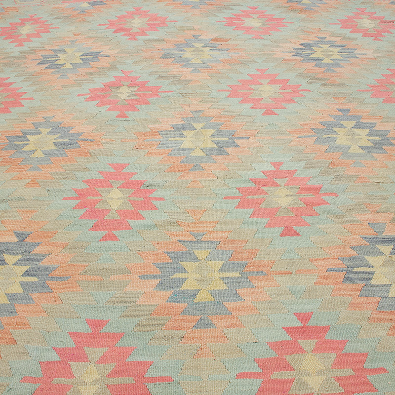 Vintage Mihalic Kilim Rug - 6' 9" x 10' 6" (81" x 126") - K0092179