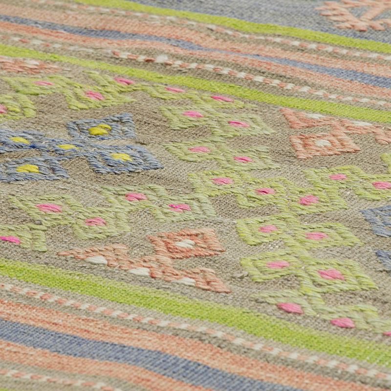 Vintage Oushak Kilim Rug - 5' 6" x 8'  (66" x 96") - K0092183