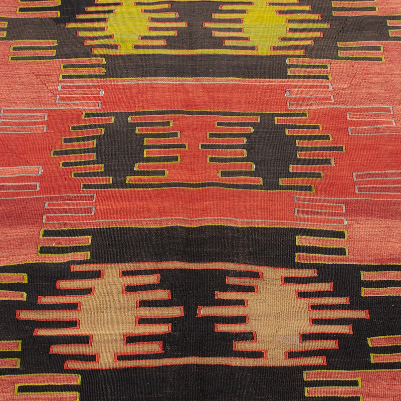 Vintage Sivas Kilim Rug - 3' 3" x 4' 11" (39" x 59") - K0092221