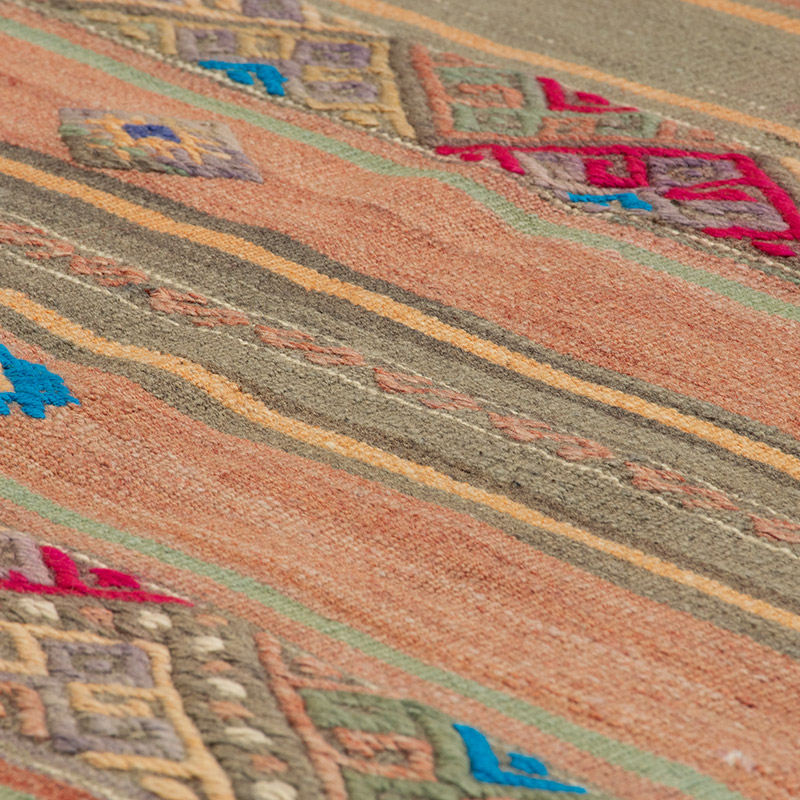 Vintage Sivas Kilim Runner - 2' 8" x 13' 6" (32" x 162") - K0092237