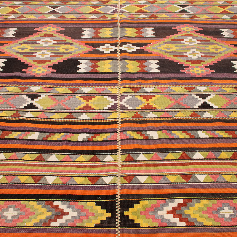 Vintage Puturge Kilim Rug - 5' 3" x 8' 9" (63" x 105") - K0092240