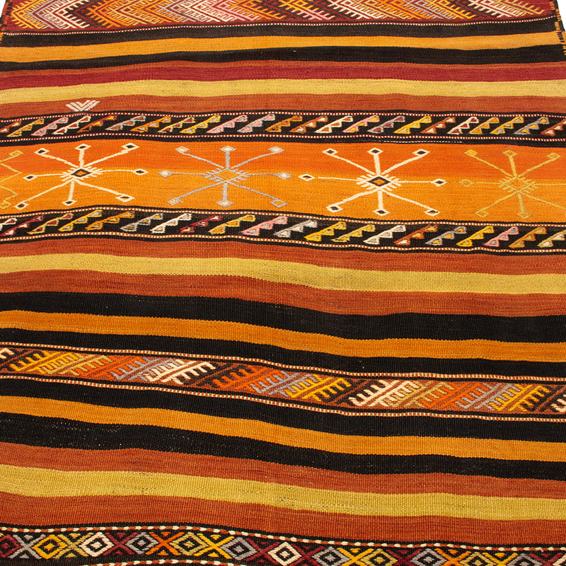 Vintage Sivas Kilim Rug - 4'  x 7' 3" (48" x 87") - K0092256