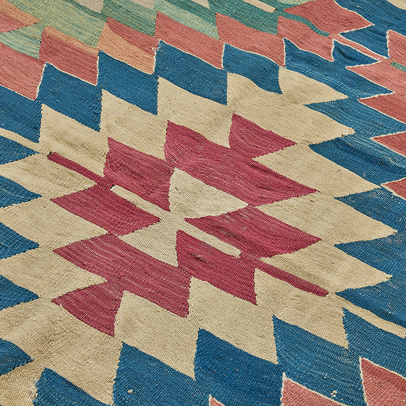 Turkish Handwoven Kilim Rug - K0092401