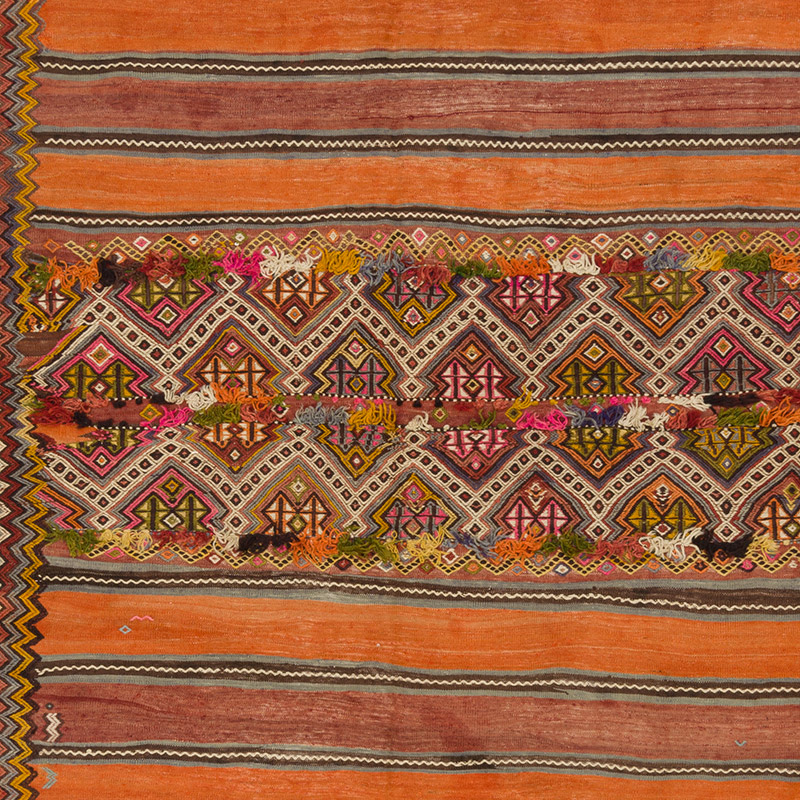 Vintage Sivas Kilim Rug - 6' 3" x 7' 1" (75" x 85") - K0092549