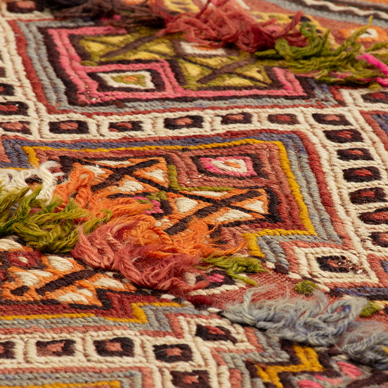 Vintage Sivas Kilim Rug - 6' 3" x 7' 1" (75" x 85") - K0092549