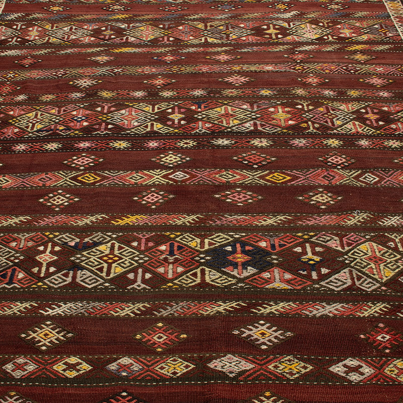 Vintage Turkish Kilim Rug - 6' 7" x 11' 7" (79" x 139") - K0092550