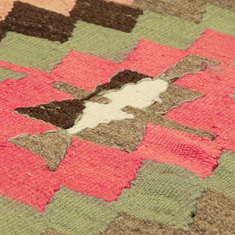 Vintage Mihalic Kilim Rug - 5' 8" x 9' 3" (68" x 111") - K0092558