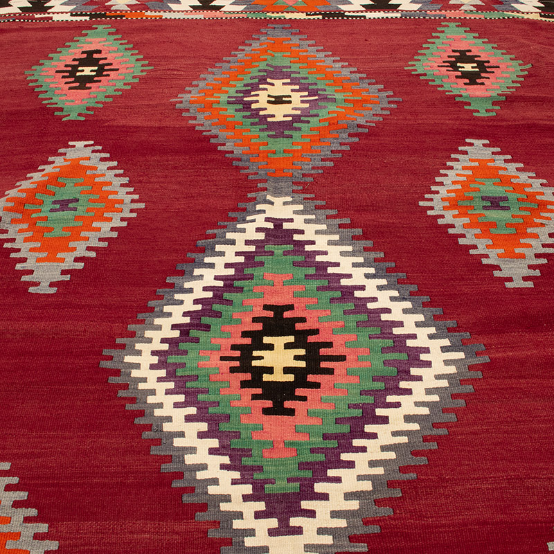 Vintage Mihalic Kilim Rug - 6' 1" x 9' 5" (73" x 113") - K0092561