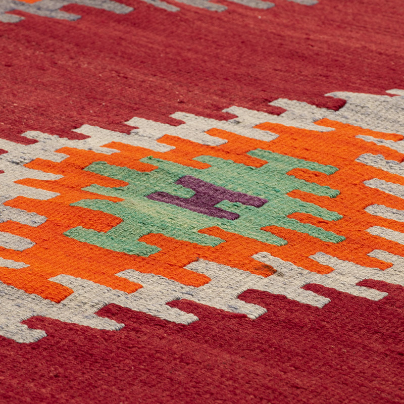 Vintage Mihalic Kilim Rug - 6' 1" x 9' 5" (73" x 113") - K0092561