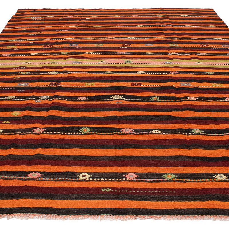 Vintage Sivas Kilim Rug - 6' 9" x 10'  (81" x 120") - K0092566