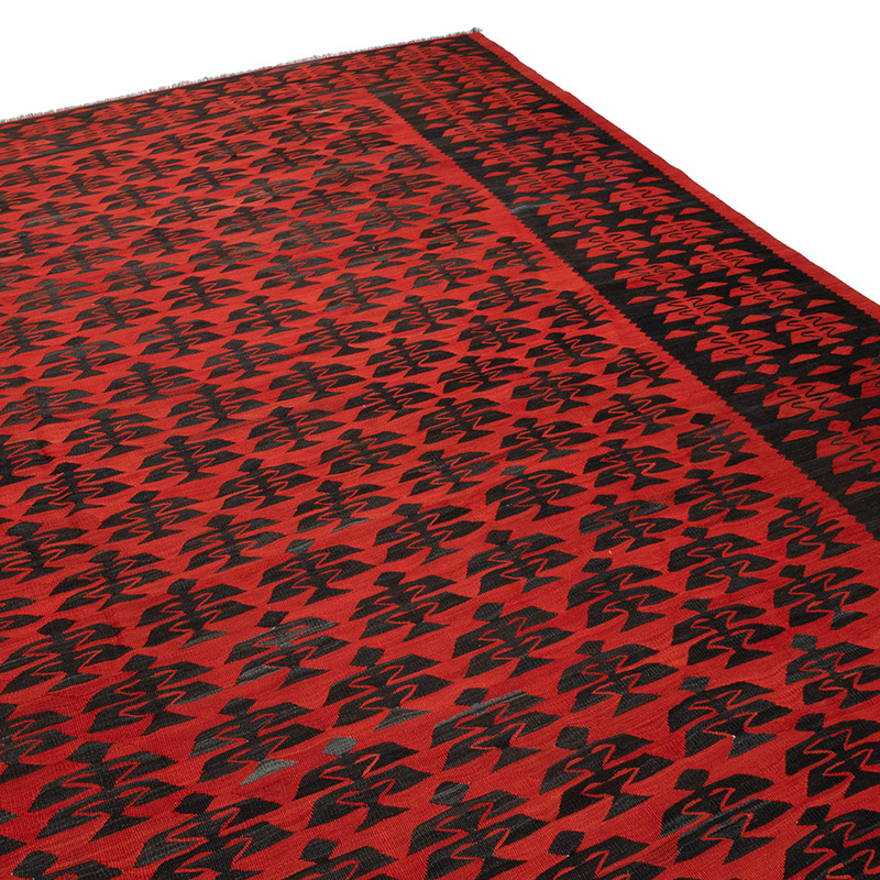 Vintage Bulgarian Kilim Rug - K0092573
