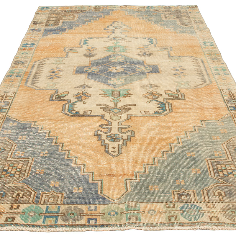 Vintage Turkish Hand-Knotted Rug - 4' 5" x 8' 6" (53" x 102") - K0092597