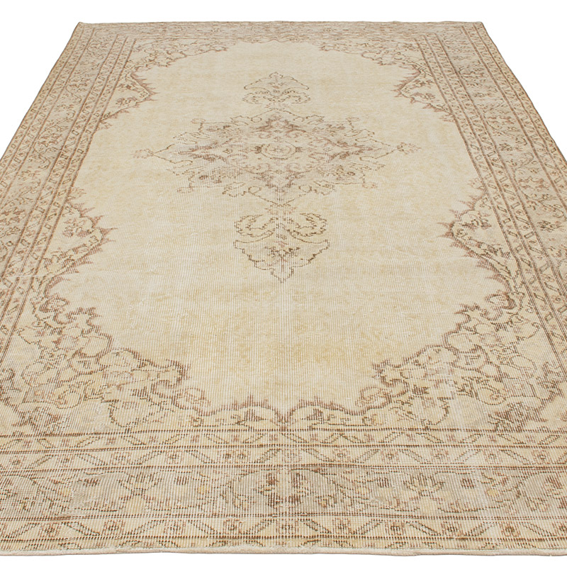 Vintage Turkish Hand-Knotted Rug - 5' 10" x 9' 11" (70" x 119") - K0092599