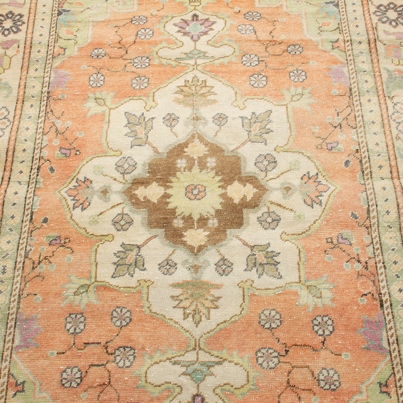 Vintage Turkish Hand-Knotted Rug - 3' 10" x 5' 10" (46" x 70") - K0092602
