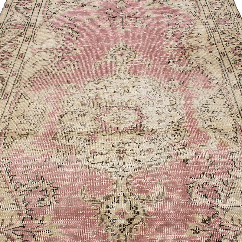 Vintage Turkish Hand-Knotted Rug - 5' 2" x 9' 10" (62" x 118") - K0092611