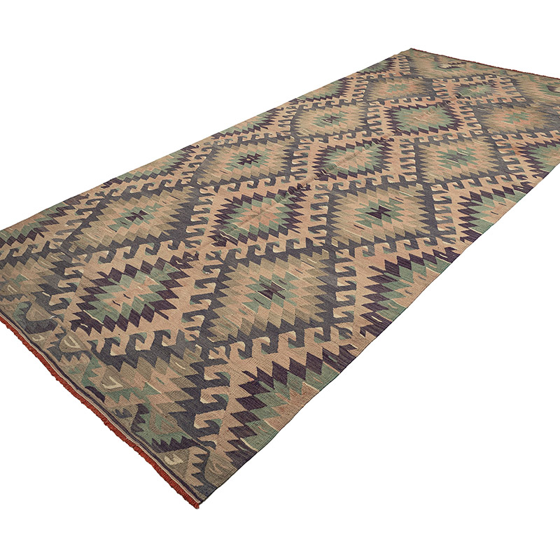 Vintage Esme Kilim Rug - 5' 7" x 11' 11" (67" x 143") - K0092663