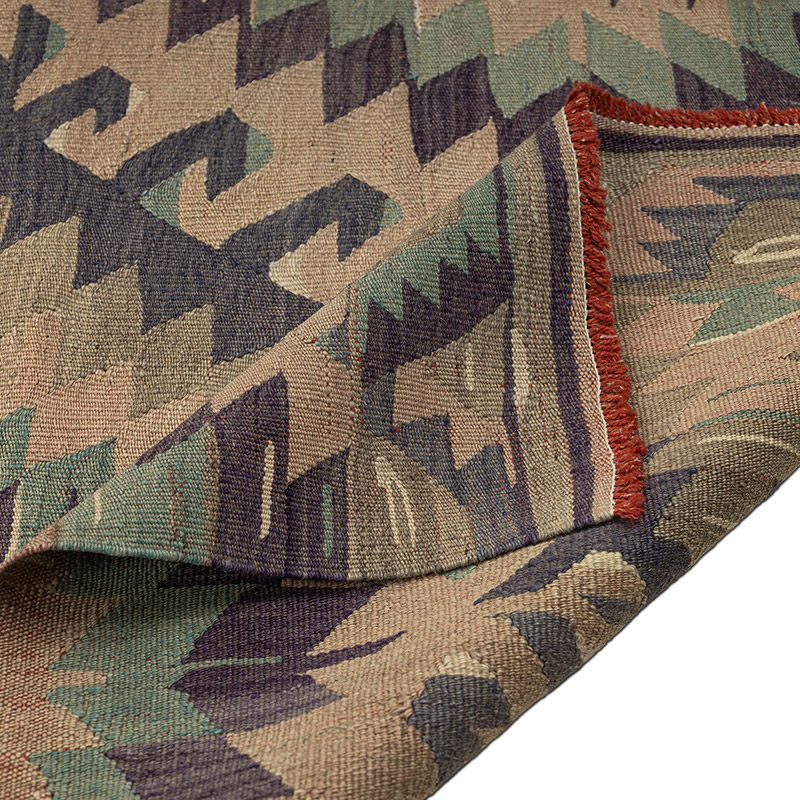 Vintage Esme Kilim Rug - 5' 7" x 11' 11" (67" x 143") - K0092663